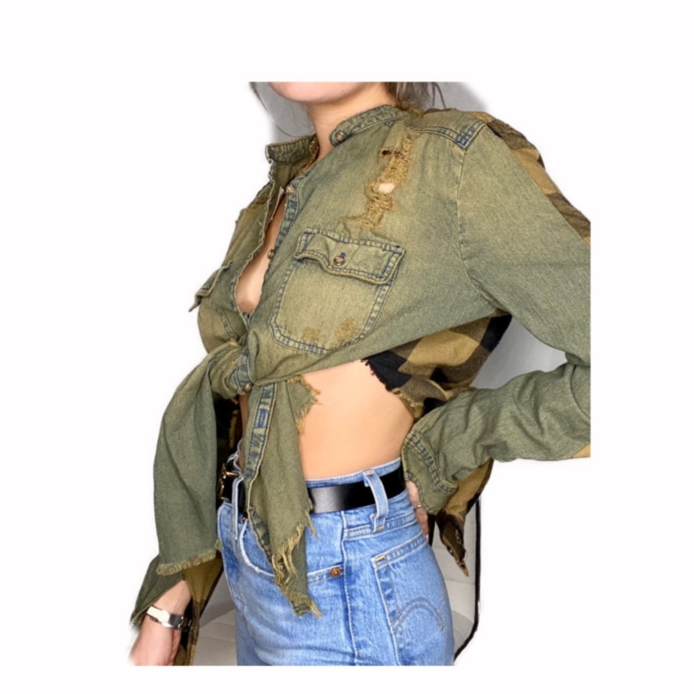 Reversible army green button down - Picture 5 of 5